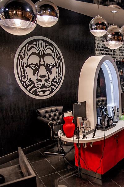 Wag kayong magpapabudol sa Lionesse Beauty Bar : .
